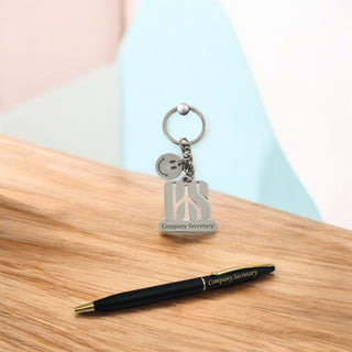 CS Gift Set – Engraved Pen & Smiley Keychain.