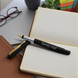 Customized Parker Vector Matte Black Fountain Pen (Golden clip)